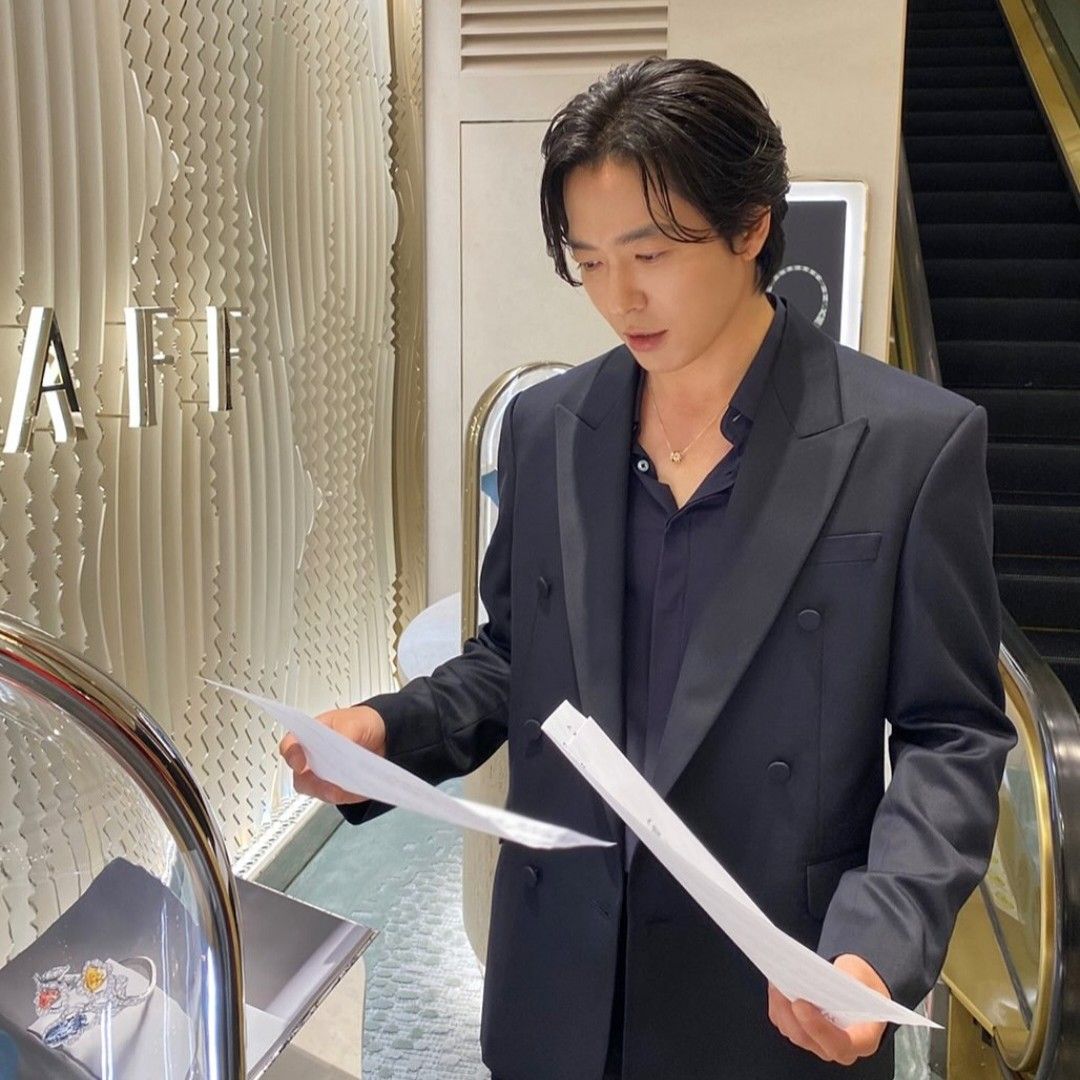 A moment captured by a fan of Kim Jaewook