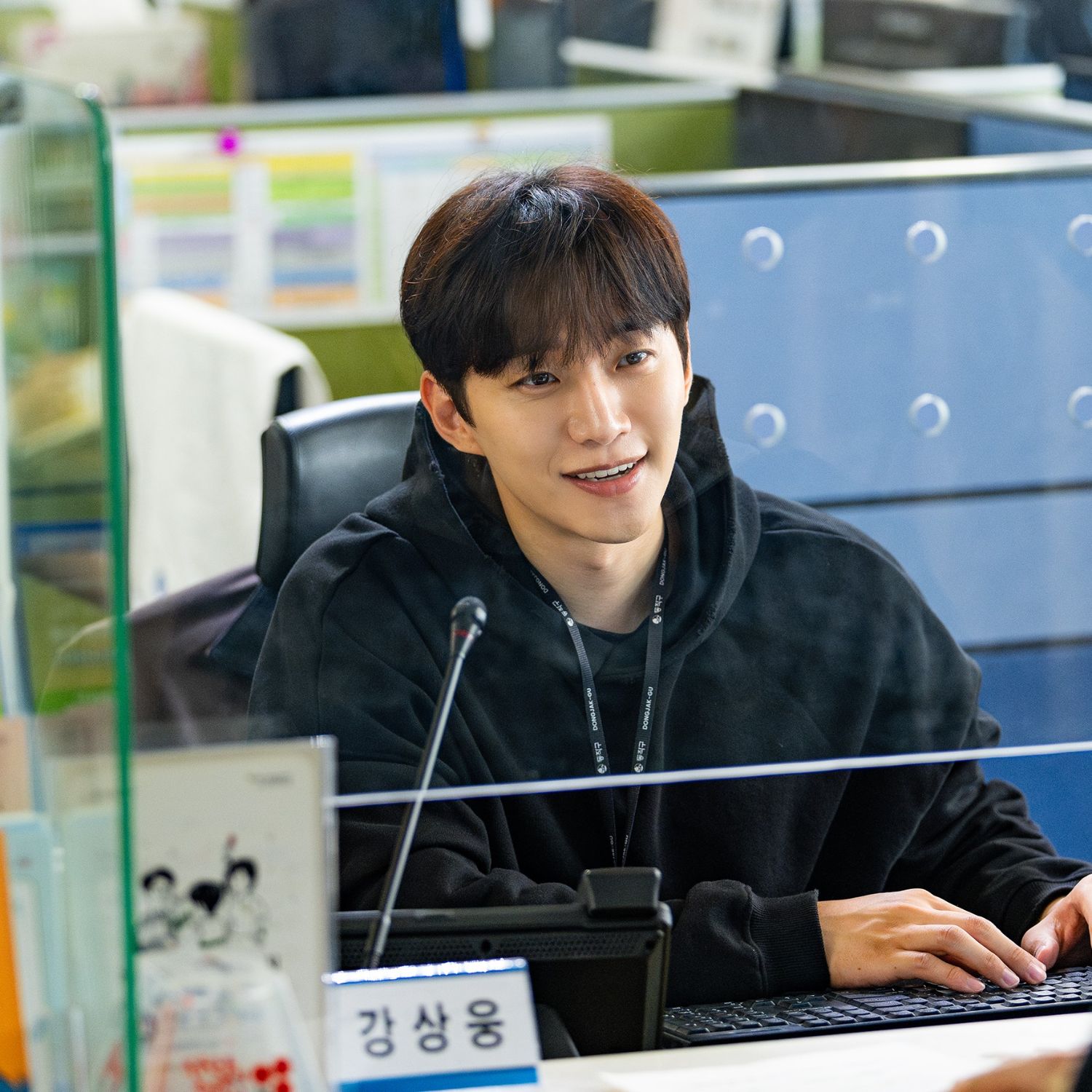 イ・ジュノの最近の活動ショット