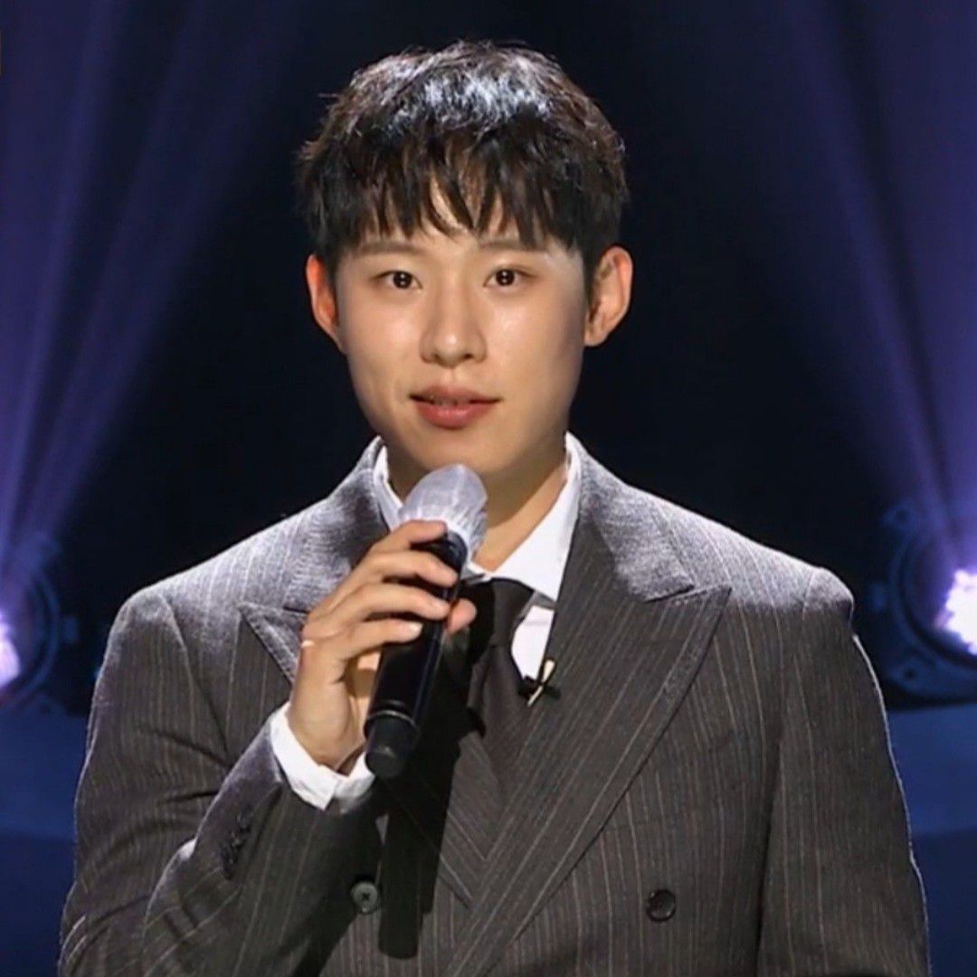Recent activity shot of Kim Sungcheol