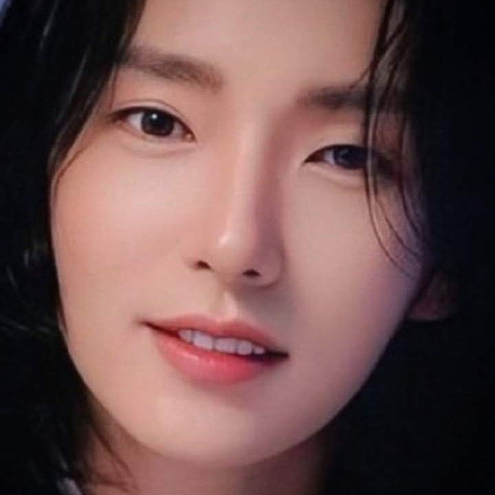 A moment captured by a fan of Lee Joongi