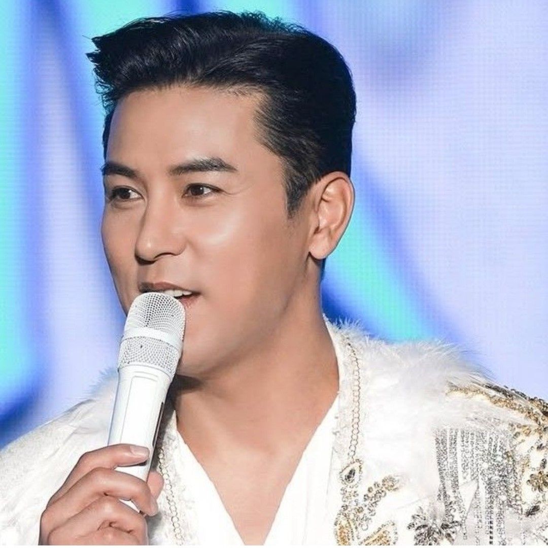 Recent activity shot of Jang Minho