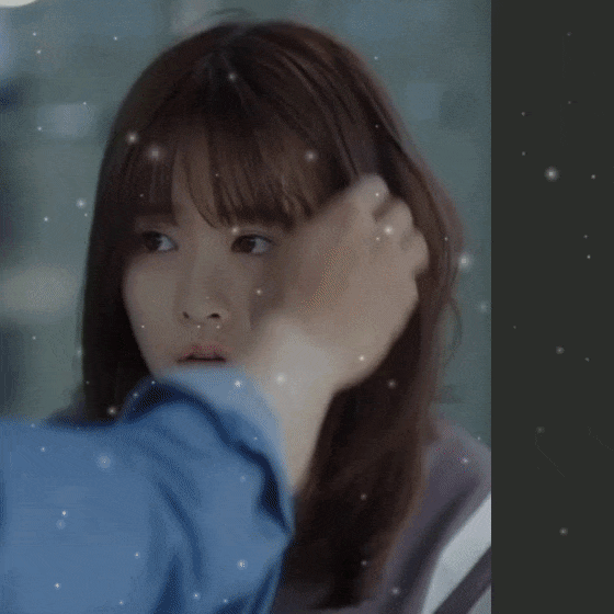 Behind-the-scenes cut of Park Boyoung
