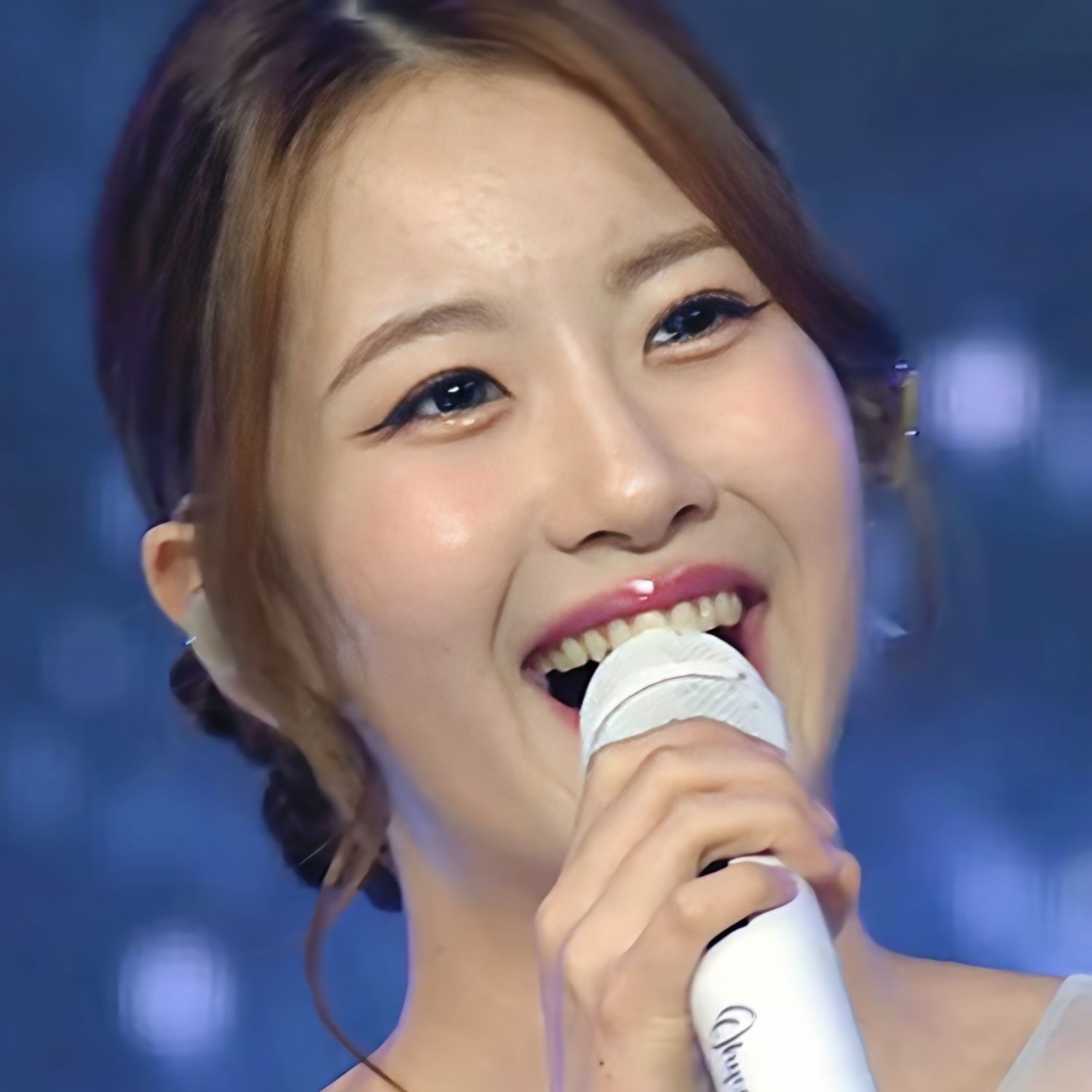 A moment captured by a fan of Oh Yujin