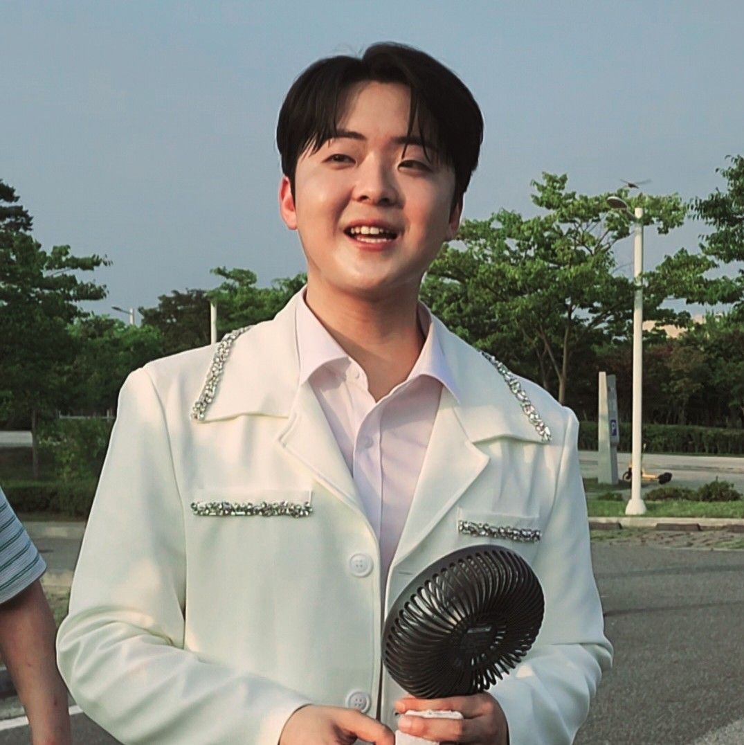 Behind-the-scenes cut of Park Minsu