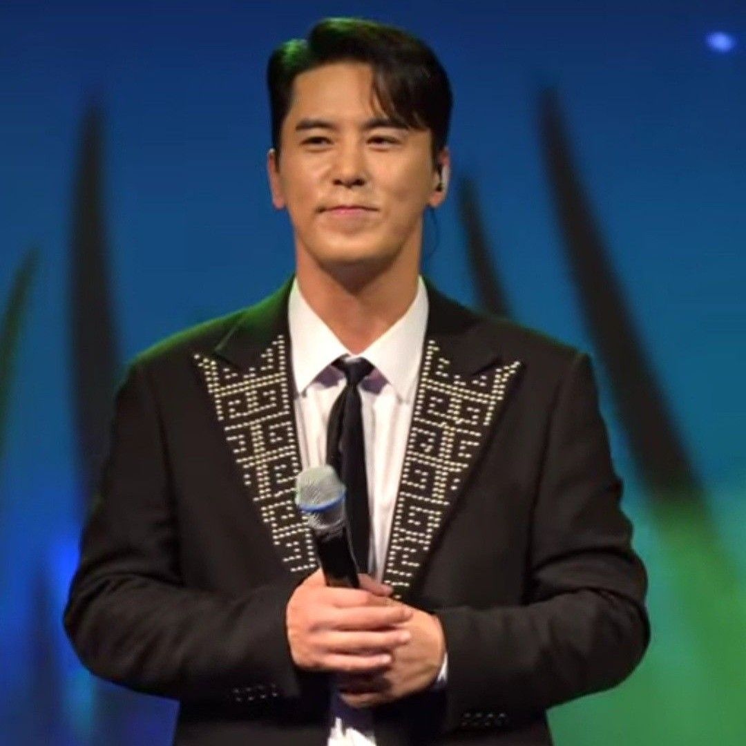 Behind-the-scenes cut of Jang Minho