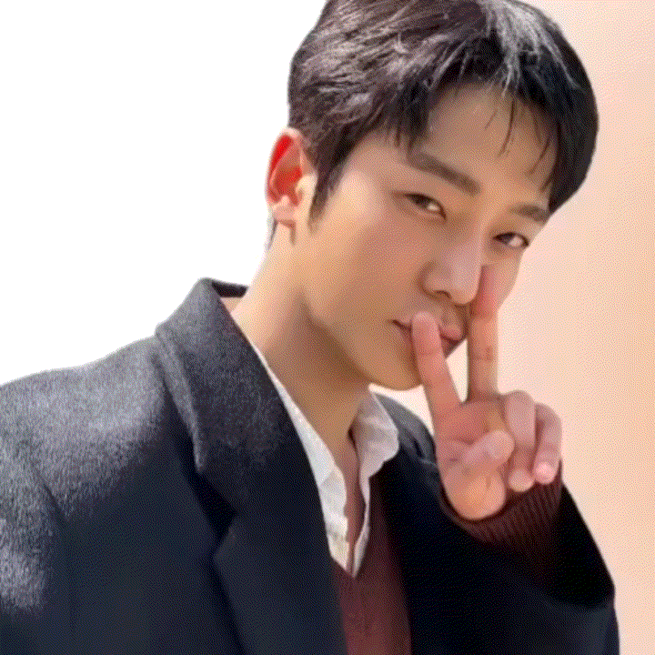 로운의 비하인드 컷