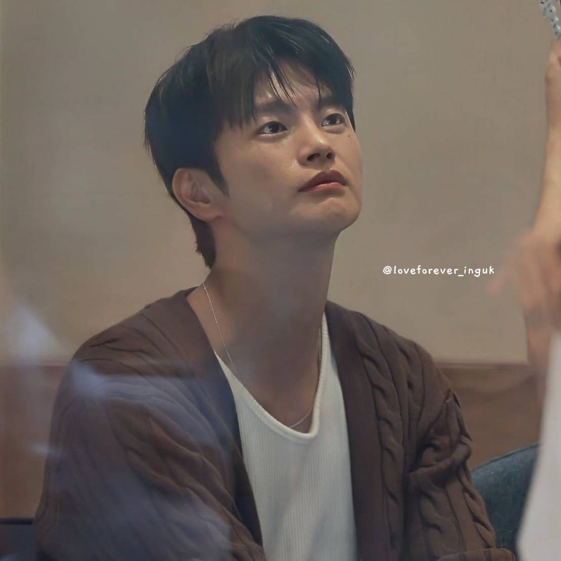 서인국의 비하인드 컷