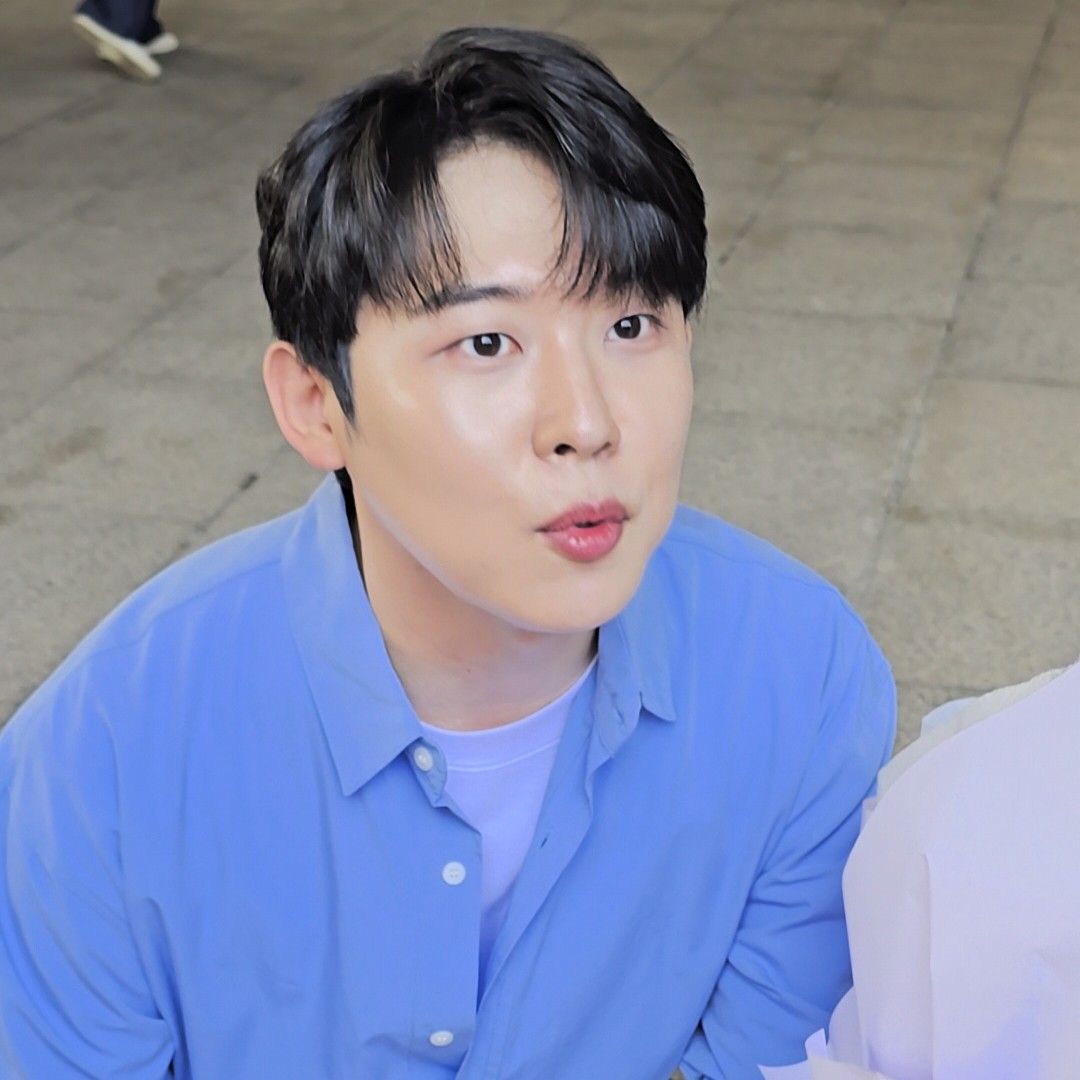 A moment captured by a fan of Jinuk