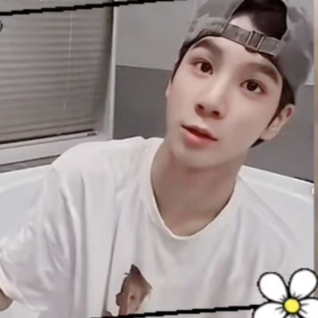 Recent activity shot of Jeong Dongwon