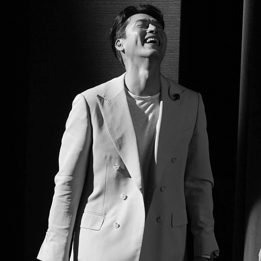 Behind-the-scenes cut of Hyun Bin