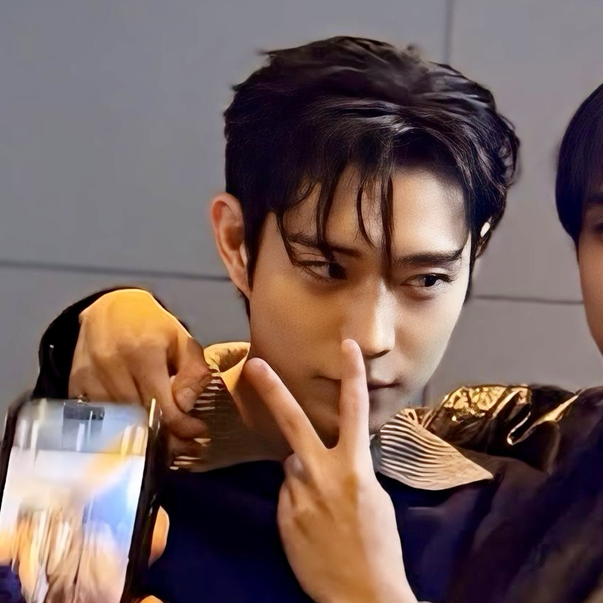 A moment captured by a fan of Kim Youngdae