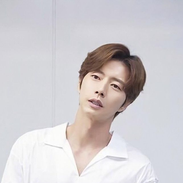 Behind-the-scenes cut of Park Haejin