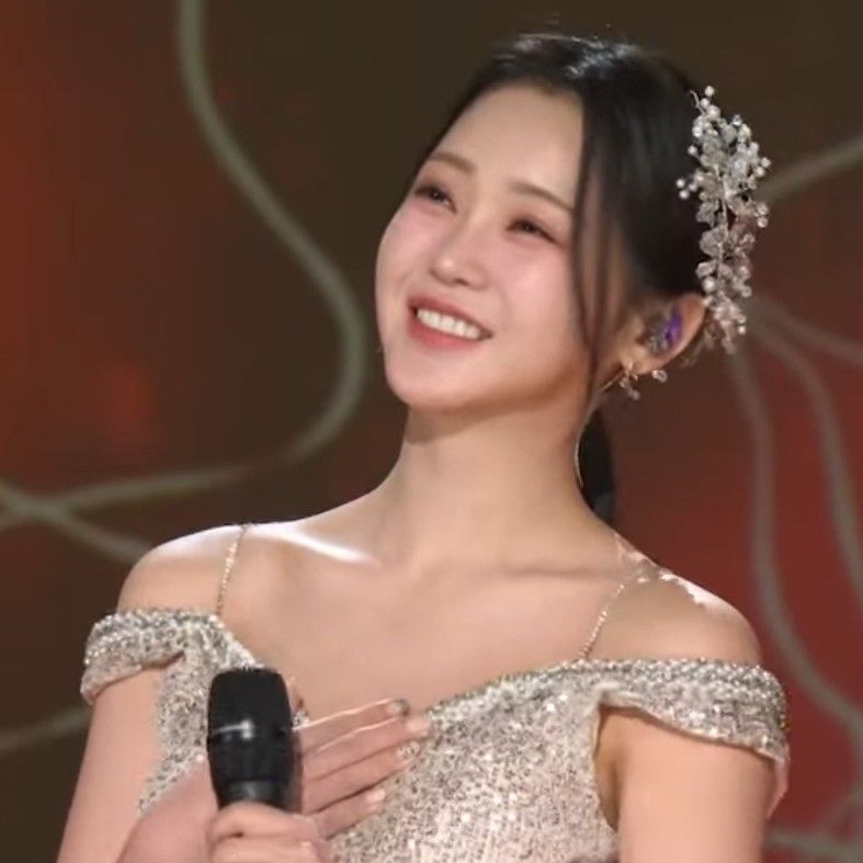 洪智允的最新照片