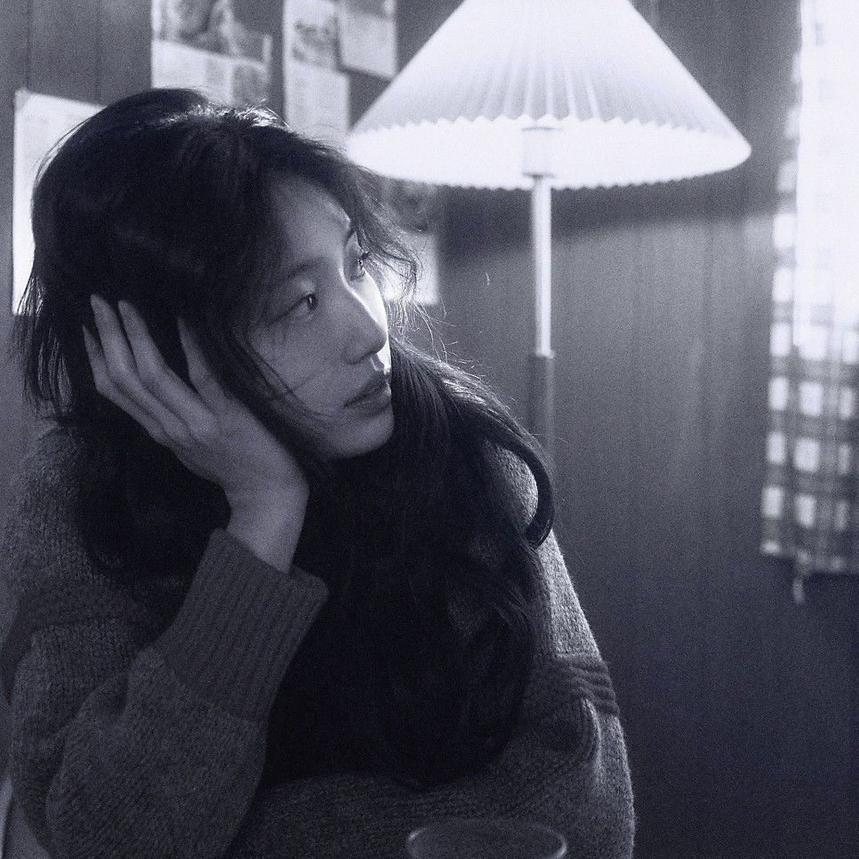 Recent activity shot of Bae Suzy