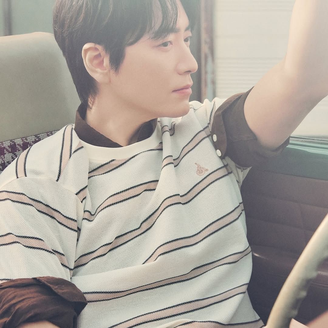 A moment captured by a fan of Lee Joonhyuk