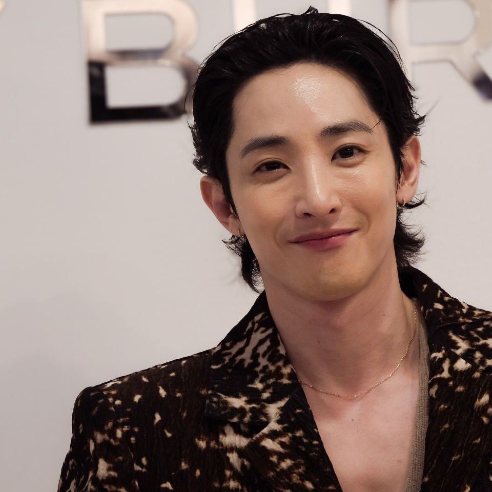 A moment captured by a fan of Lee Soohyuk