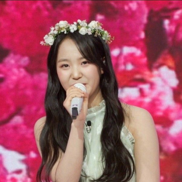 A moment captured by a fan of Kim Taeyeon
