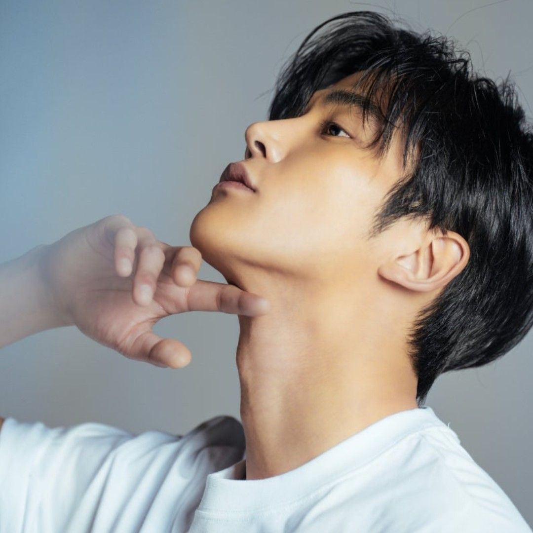 Behind-the-scenes cut of Rowoon