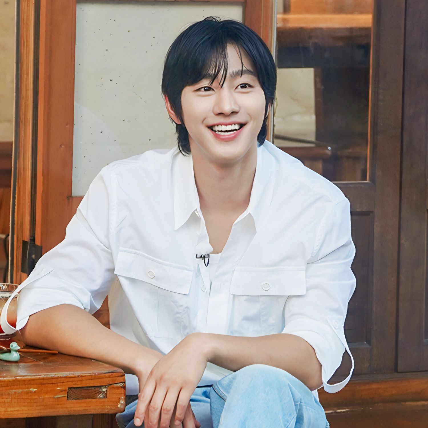 Behind-the-scenes cut of Ahn Hyoseop