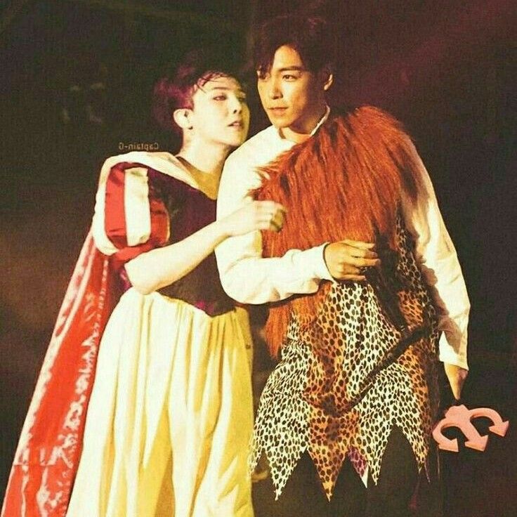 A moment captured by a fan of T.O.P