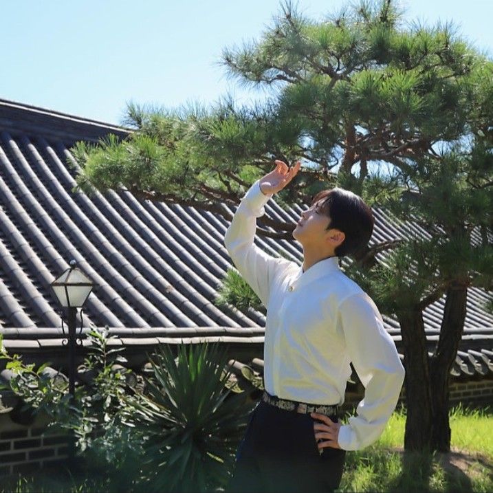 Recent activity shot of Park Minsu