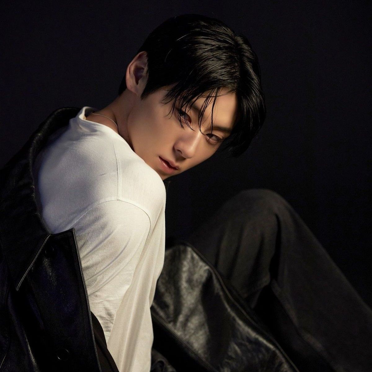 Cuplikan di balik layar dari Hwang Minhyun