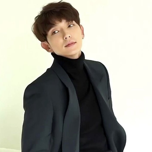 粉絲拍下的李準基瞬間