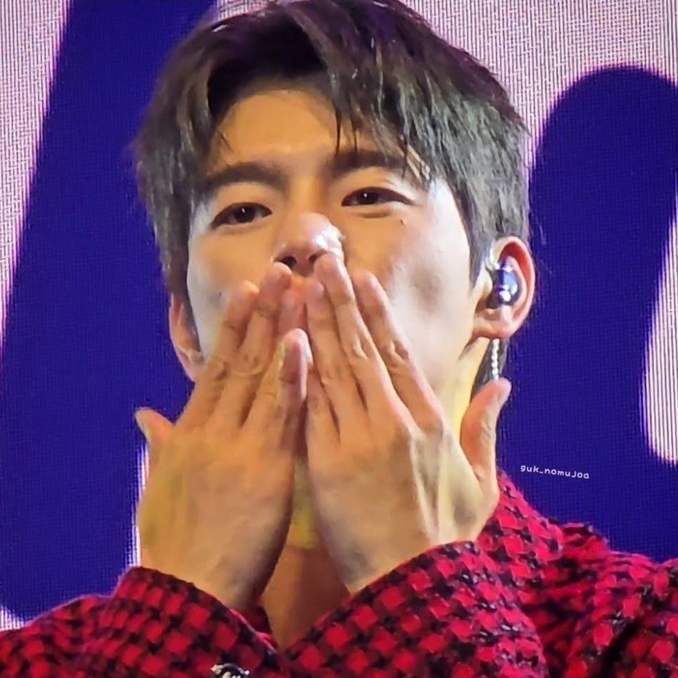 서인국 최근 활동샷