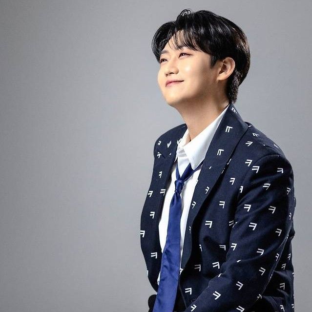 Behind-the-scenes cut of Min Soohyun