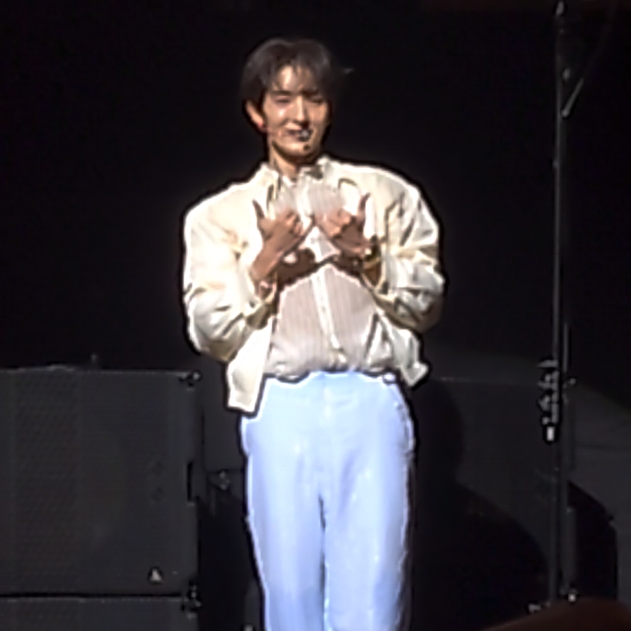 A moment captured by a fan of Lee Joongi