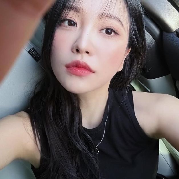 A moment captured by a fan of Yeri (1999)