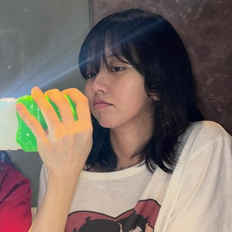 Recent activity shot of Kim Sohyun