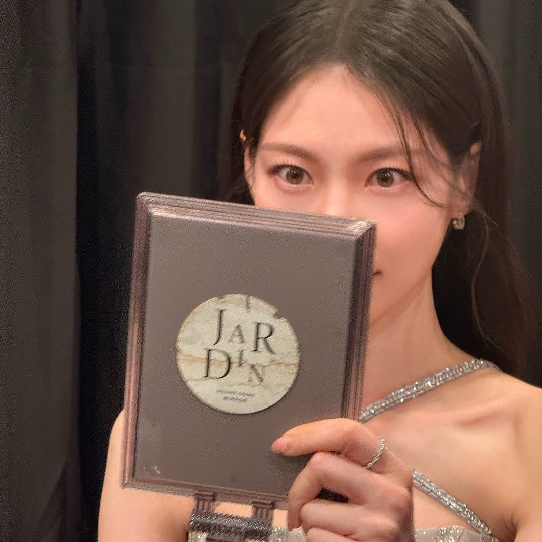 Behind-the-scenes cut of Gong Seungyeon