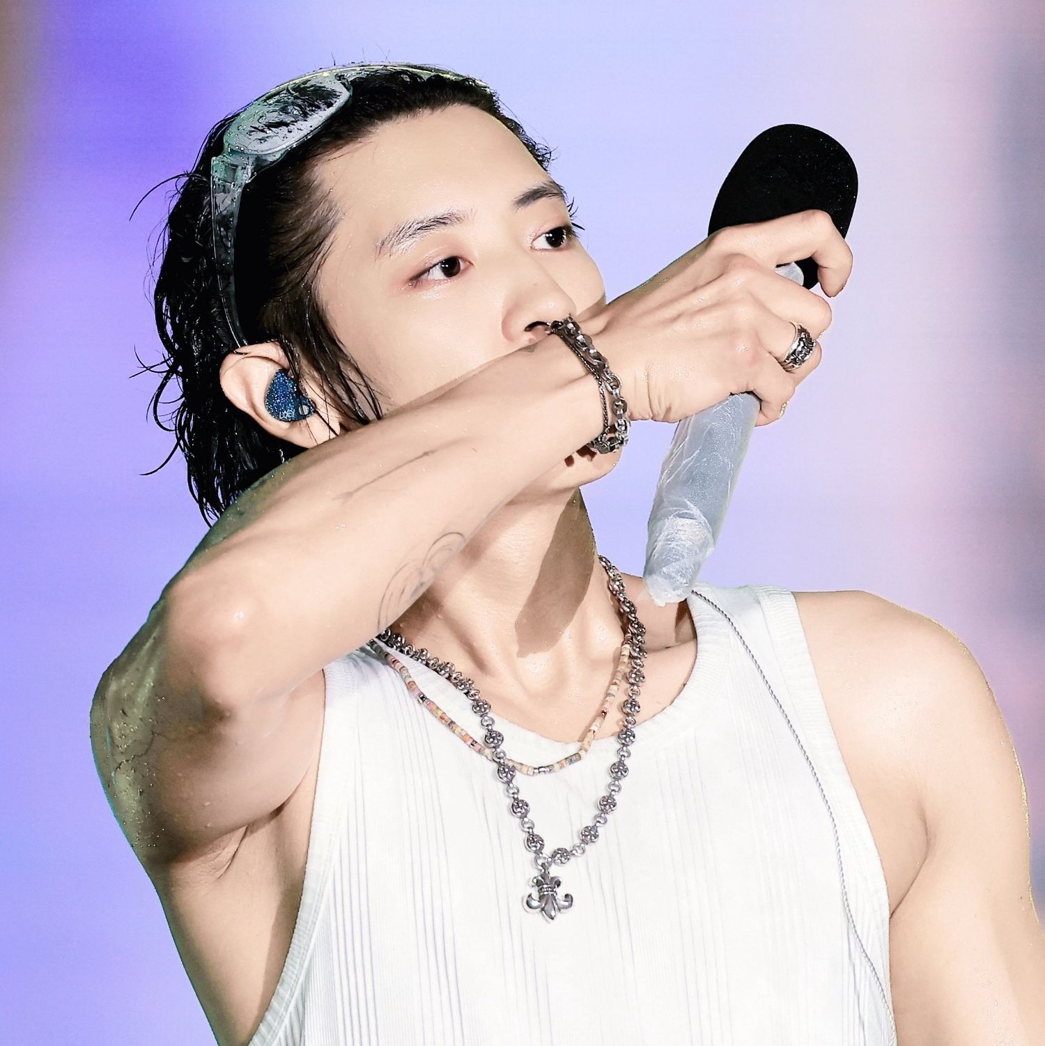 Recent activity shot of Chanyeol