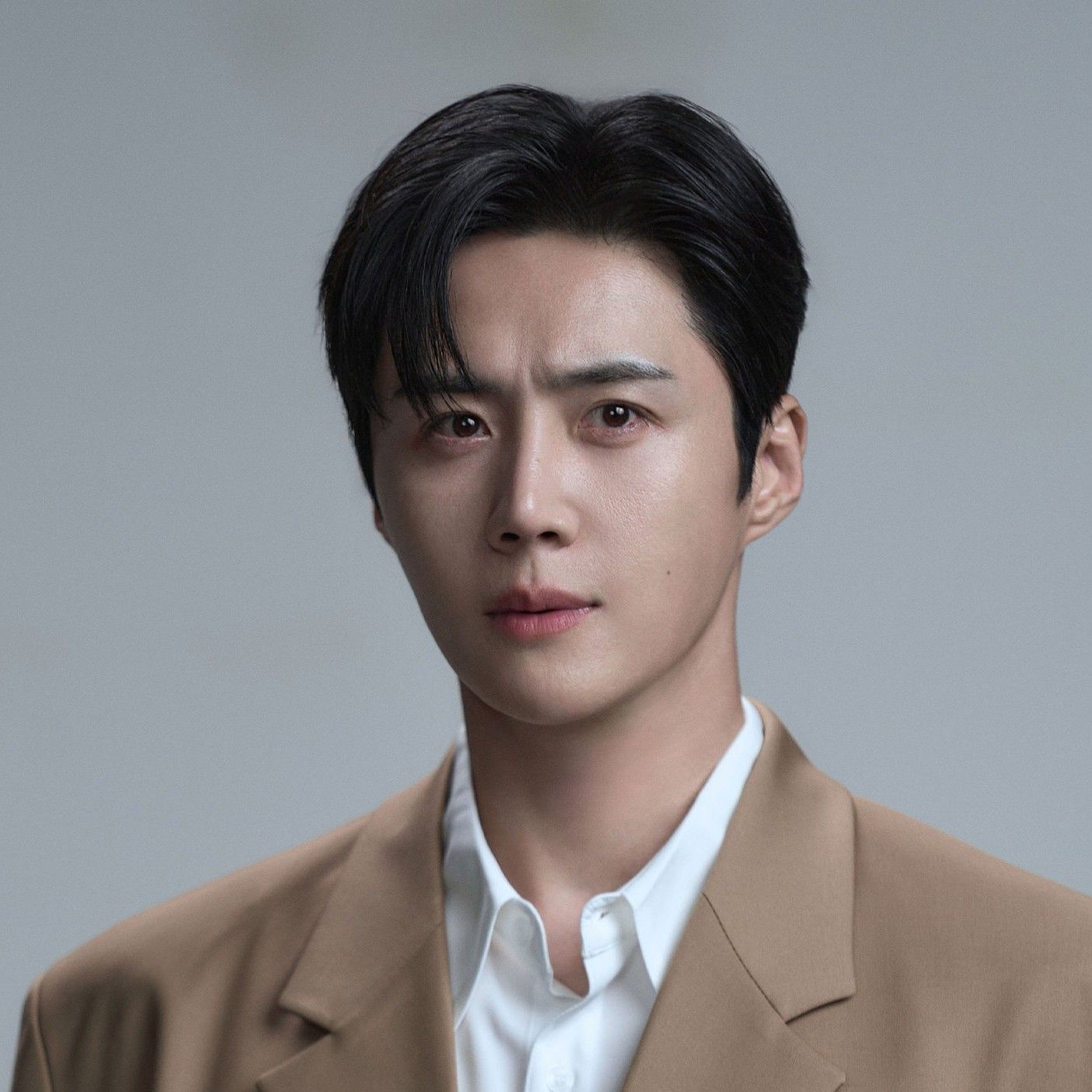 Behind-the-scenes cut of Kim Seonho