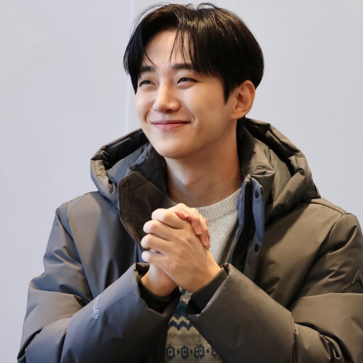 粉丝拍下的李俊昊瞬间