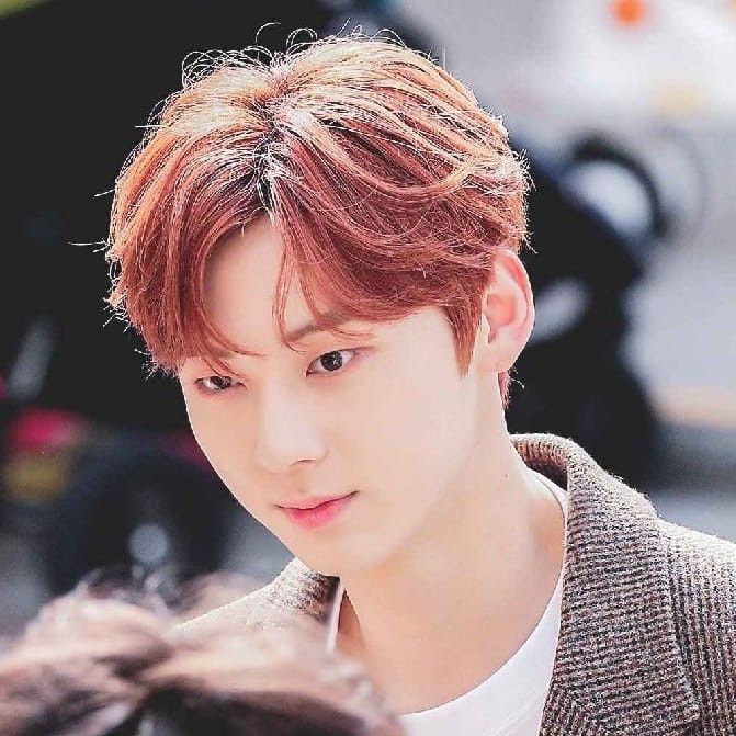 Behind-the-scenes cut of Hwang Minhyun