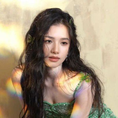 Behind-the-scenes cut of Jingyi Zhang