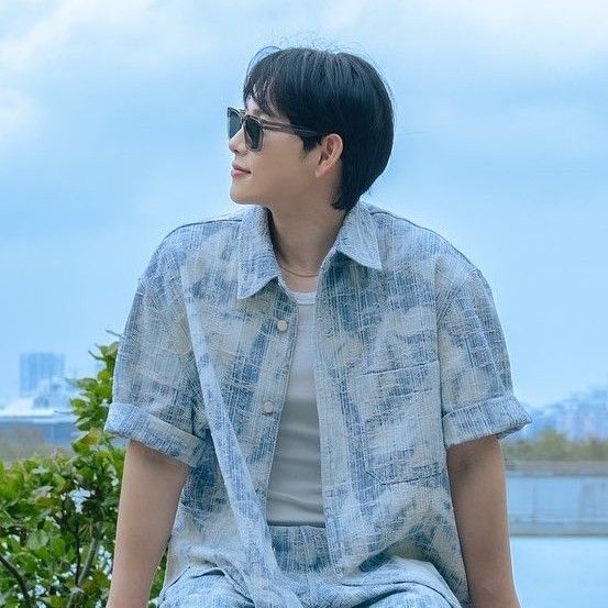 A moment captured by a fan of Lim Siwan