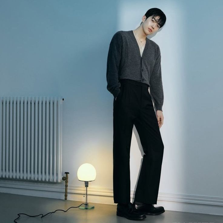 Behind-the-scenes cut of Kang Hoon