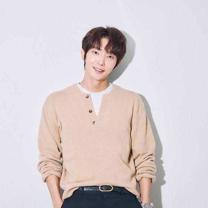 Recent activity shot of Lee Joongi