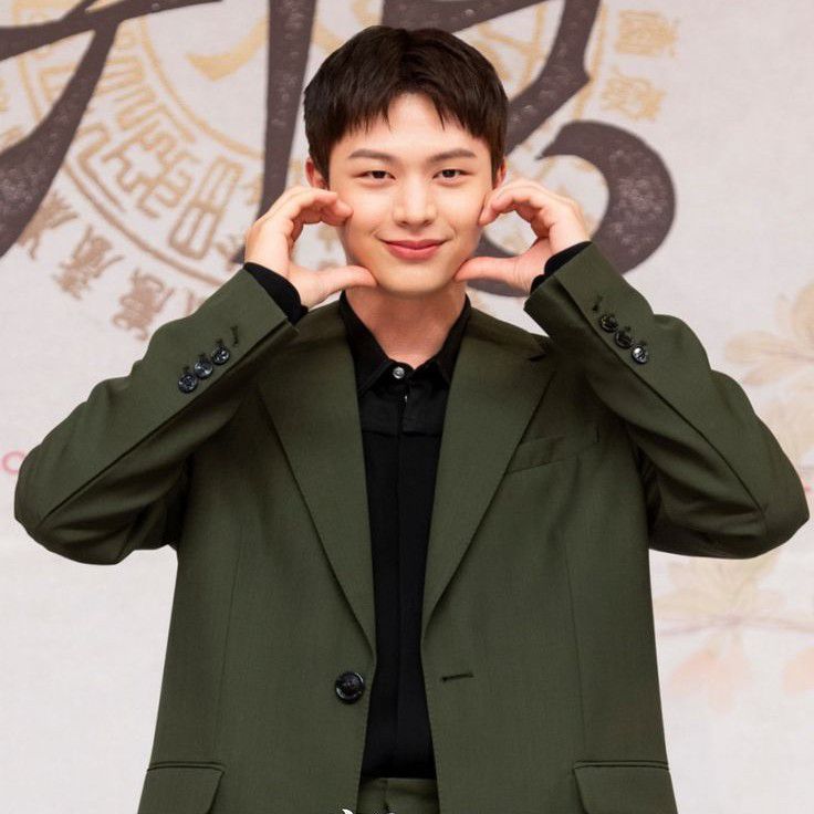 Latest photo of Yook Sungjae