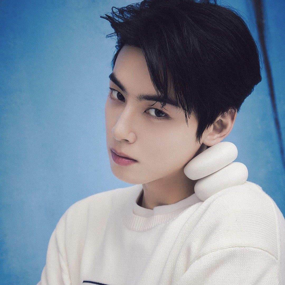 Cuplikan di balik layar dari Cha Eunwoo