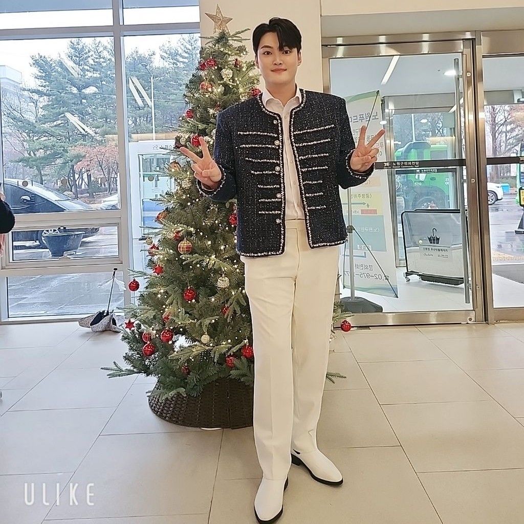 Latest photo of Kim Kyungmin