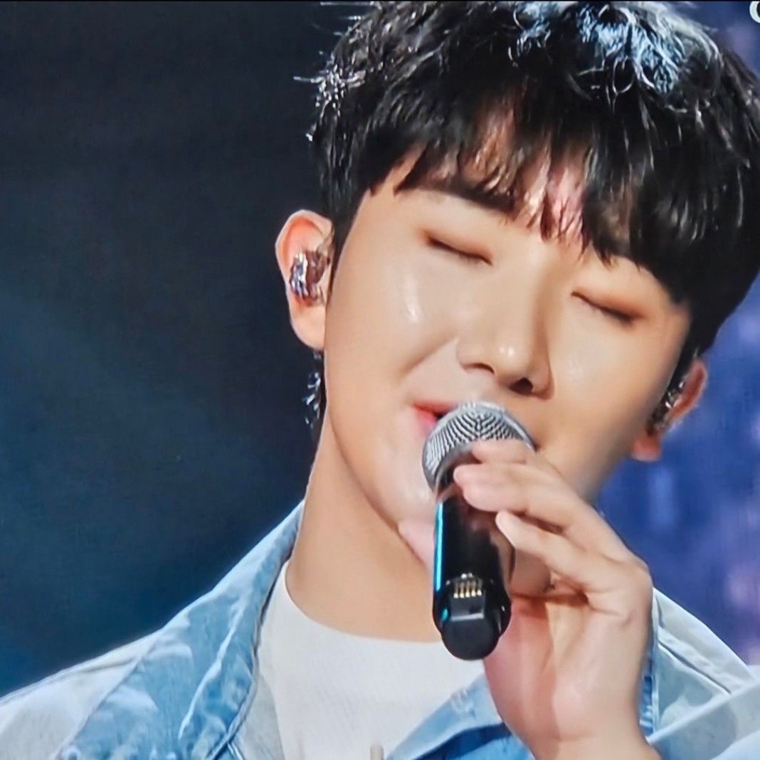 Behind-the-scenes cut of Nam Seungmin