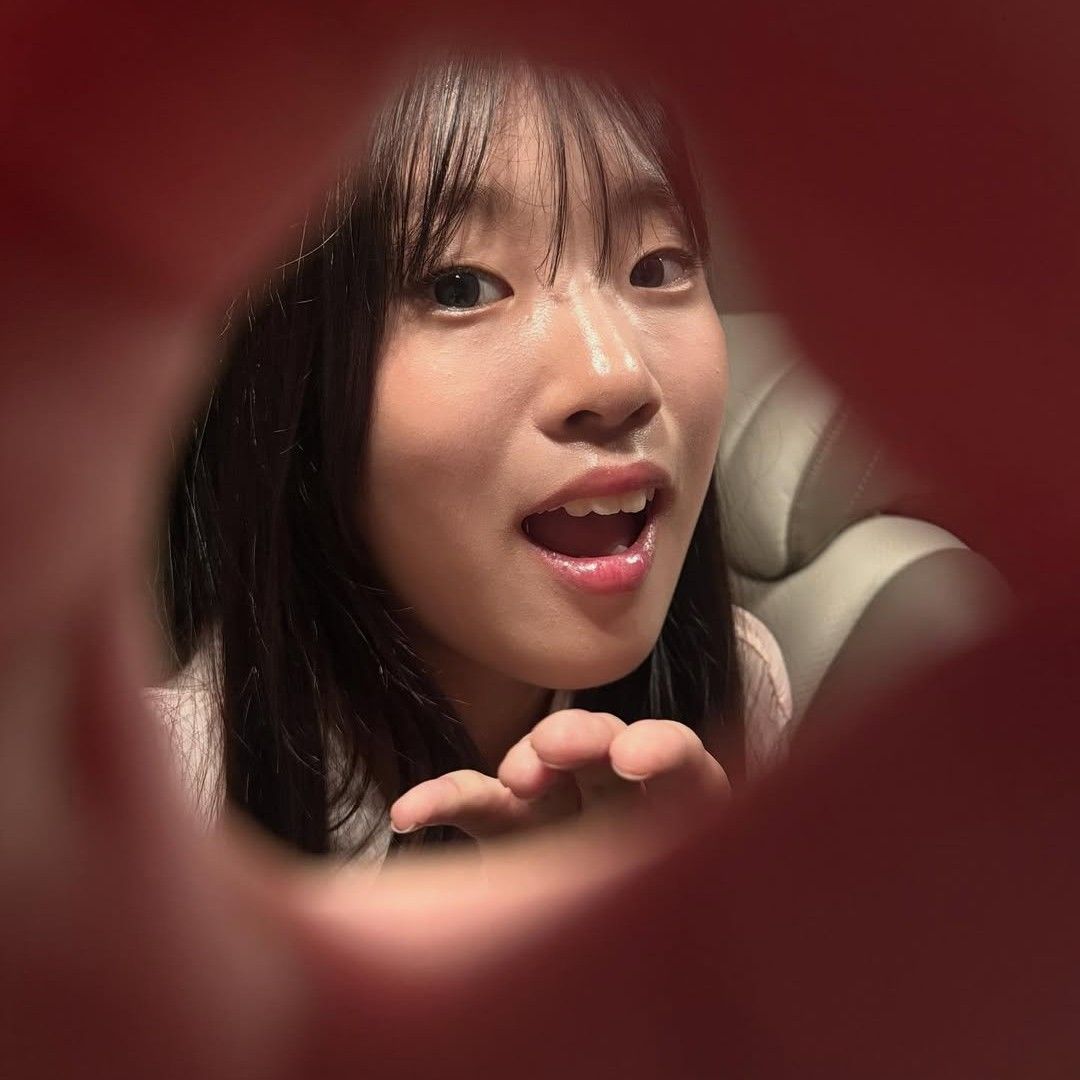 Behind-the-scenes cut of Bin Yeseo