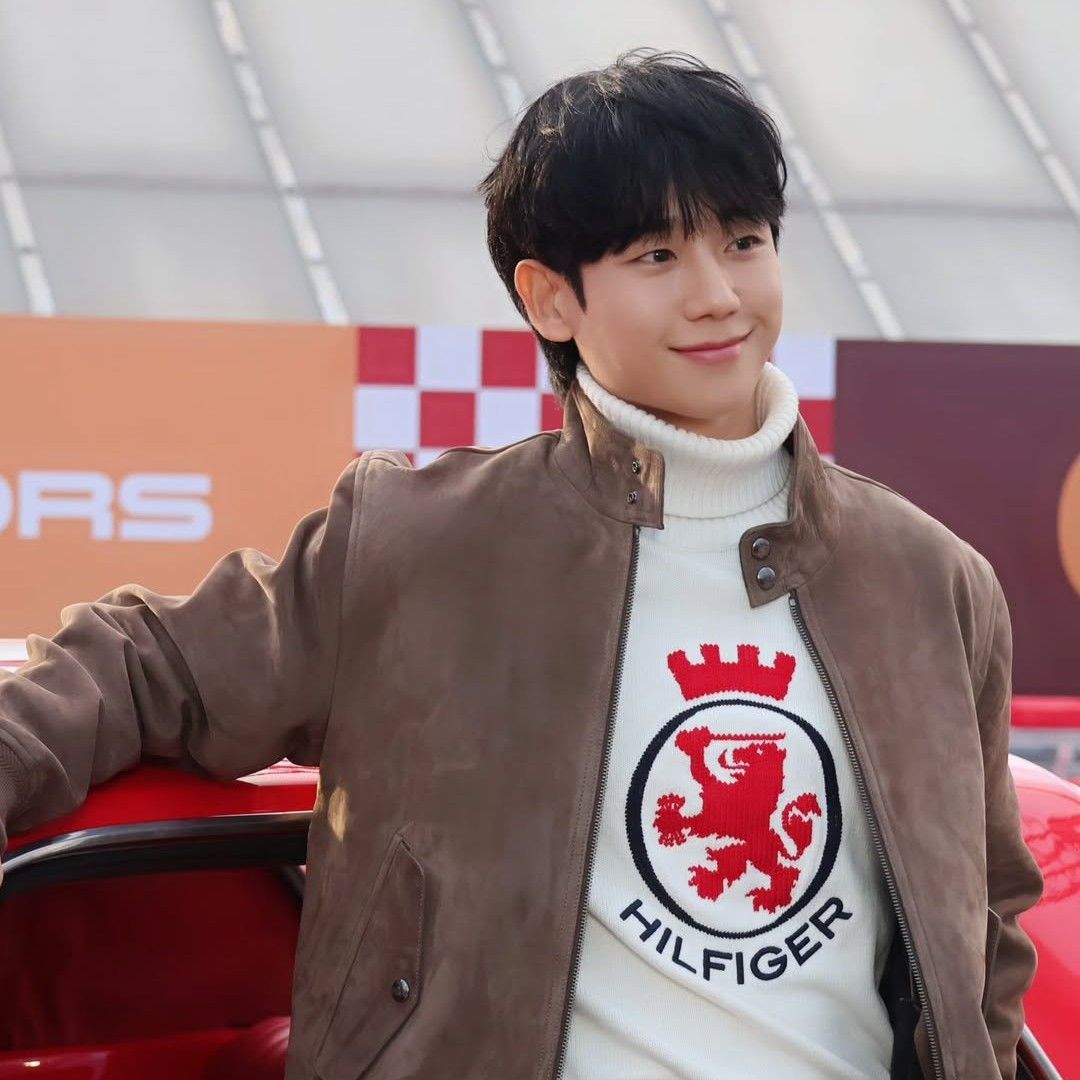 Recent activity shot of Jung Haein