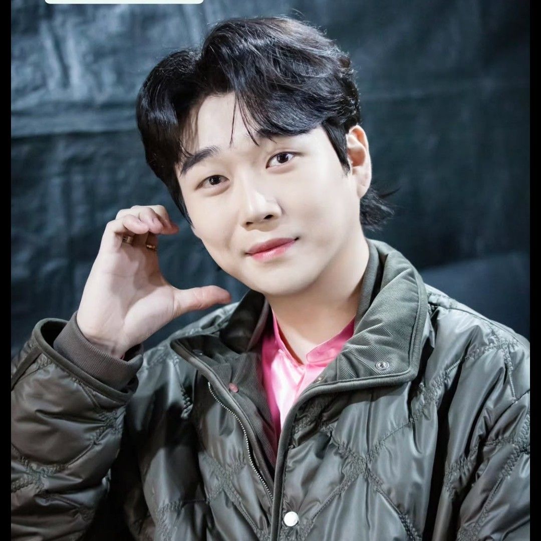 Recent activity shot of Hwang Youngwoong