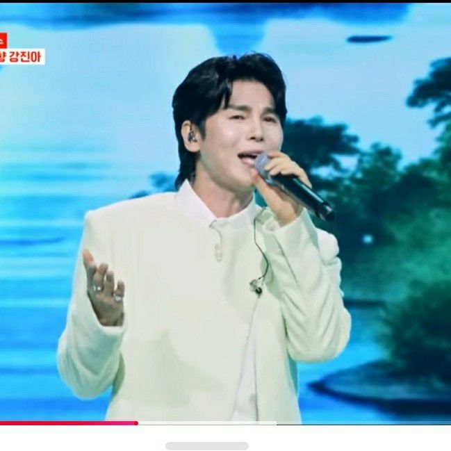 Behind-the-scenes cut of Kim Junsu (1991)