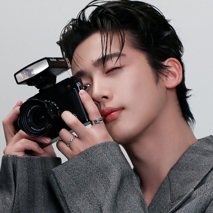 Behind-the-scenes cut of Kim Yohan